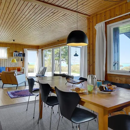 Iadrik - 85m To The Fjord By Interhome Feriehus